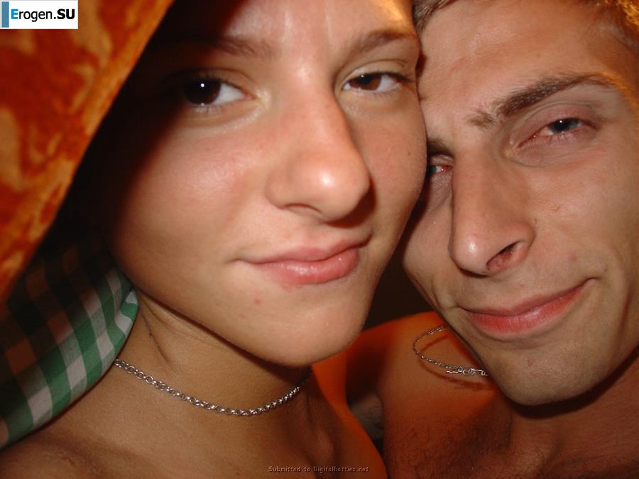Young couple of students. Photo 35