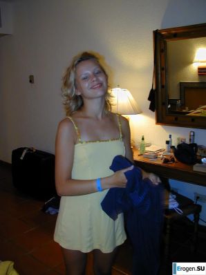 Smiling Blonde. Thumb 11