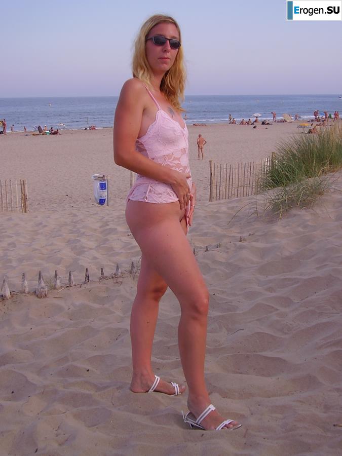 French Bi - Exhibitionist. Part 4. Photo 18