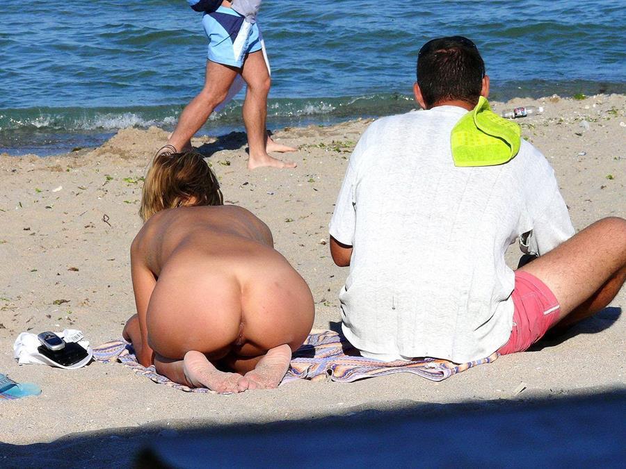 Compilation On the beach with doggy style. Photo 10