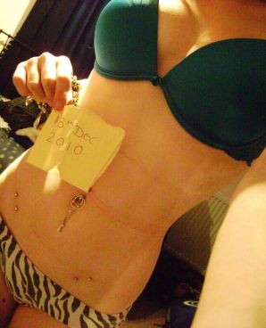 Selfshot сисястой кошечки. Эскиз 9