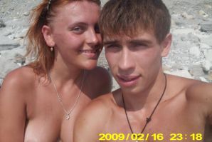 topless. Thumb 11