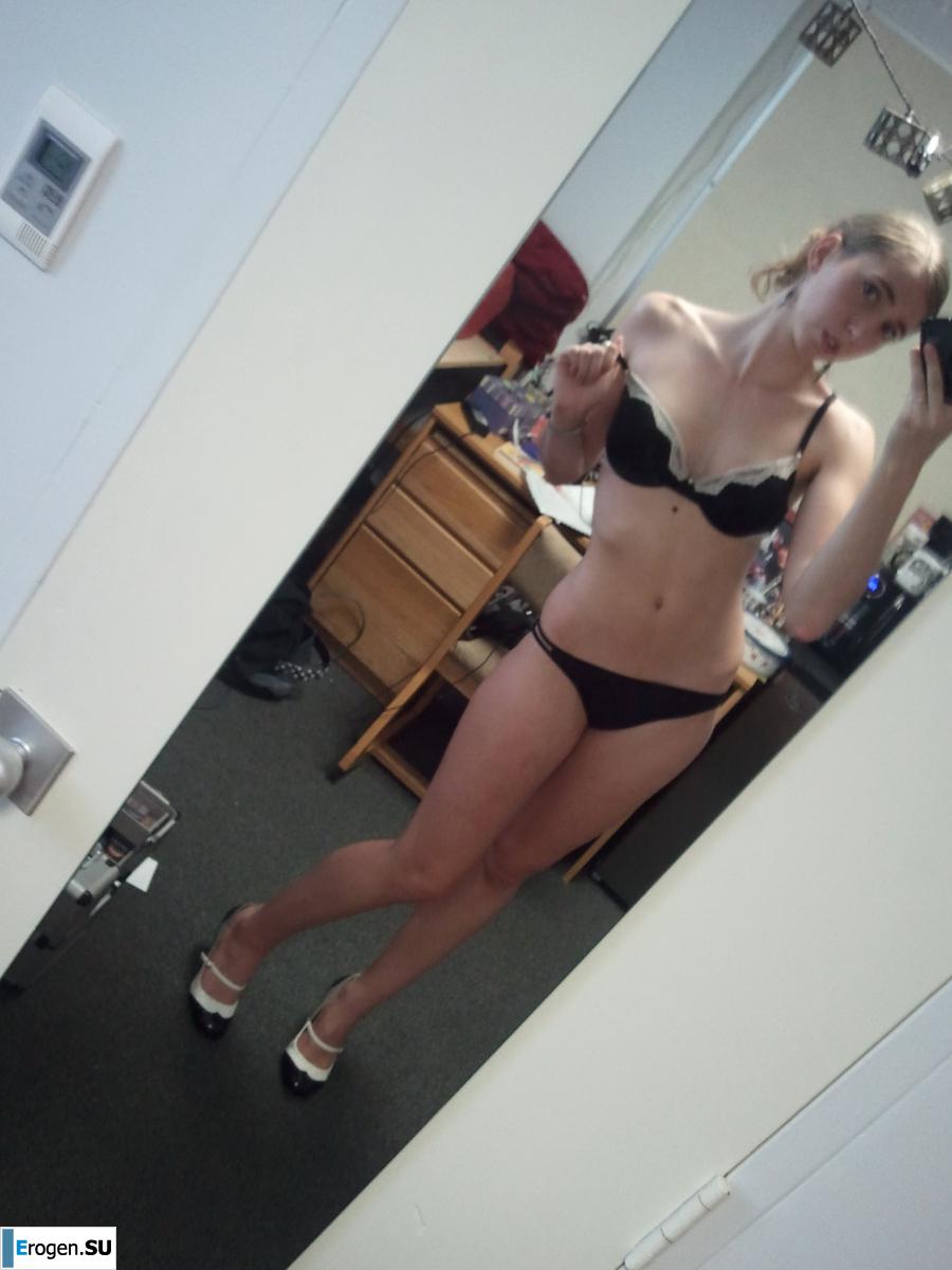 Door mirror. Photo 11