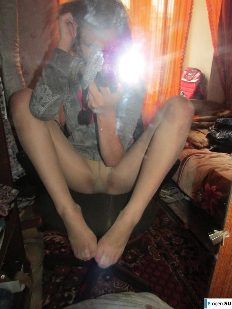 Девочка любит фотографировать свою киску. Слайд 49