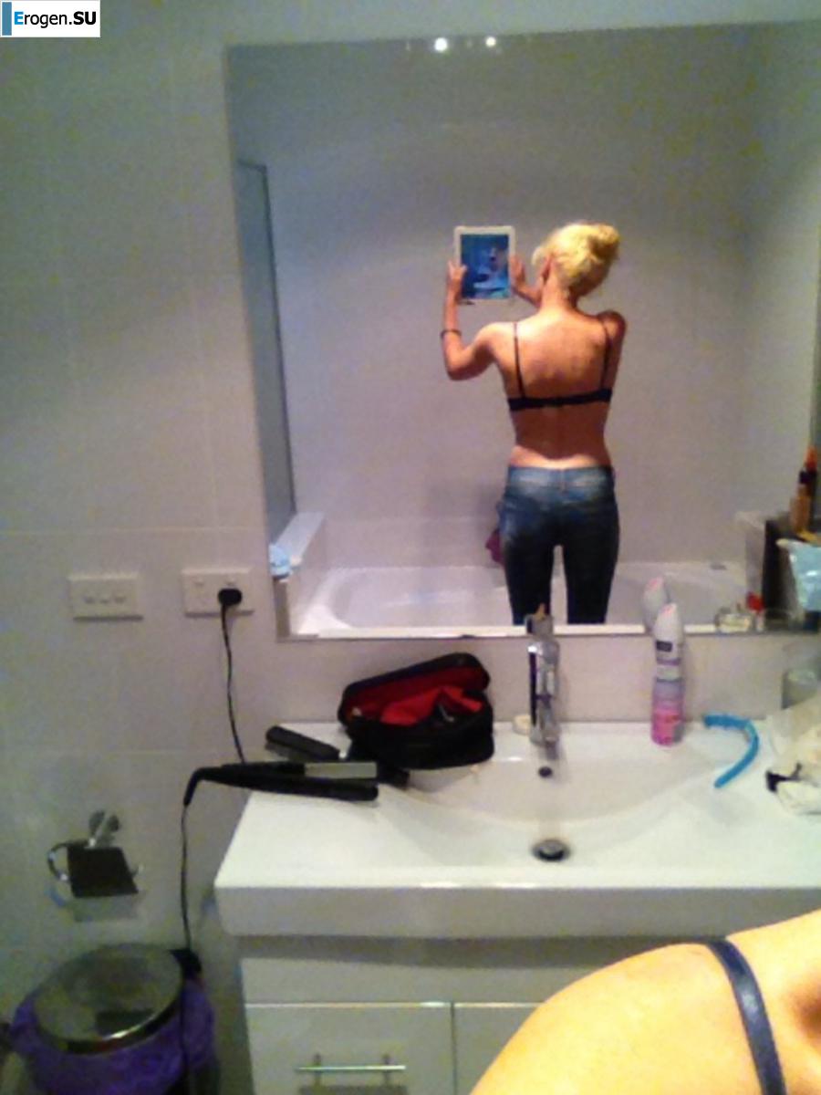 In the restroom. Photo 39