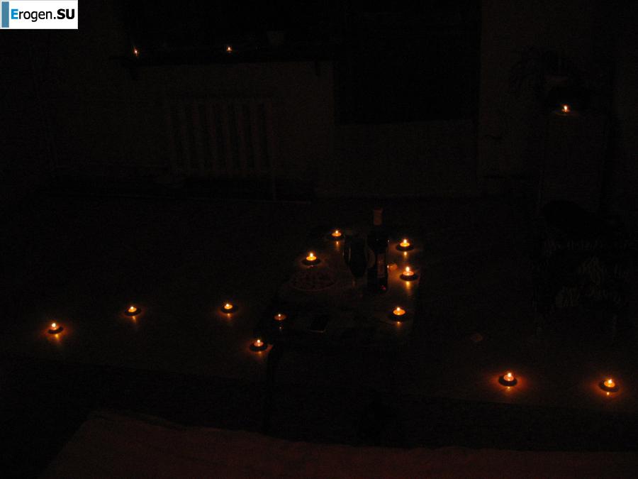 Intimate dinner on the floor. Photo 23