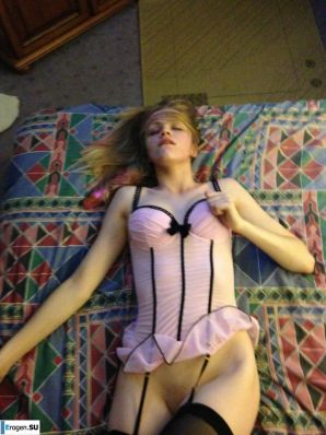 Позируем и наслаждаемся. Эскиз 8