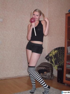 Попозируем немного. Эскиз 5