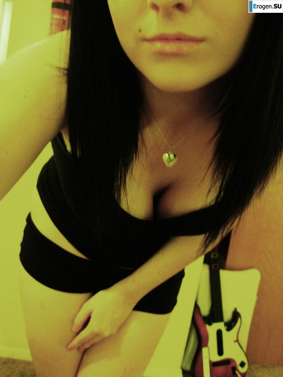 bespectacled self-album. Photo 29