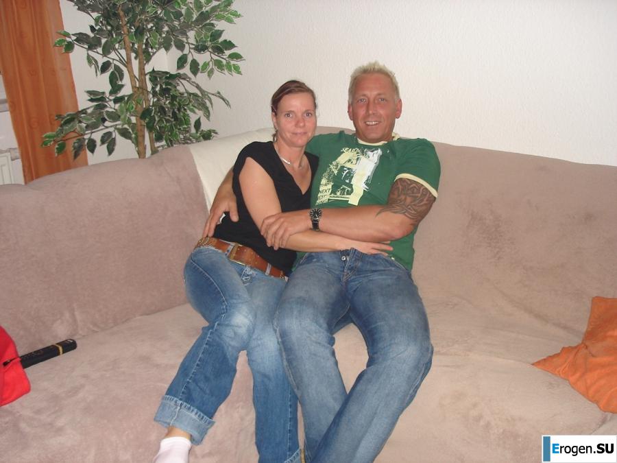 Helga, husband and girlfriends. Photo 42
