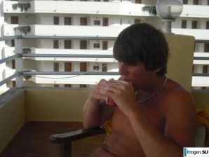 We]'re fooling around at the resort. Thumb 16