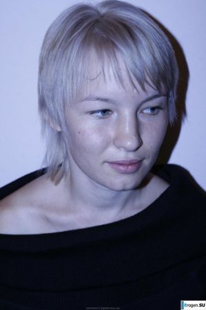голые девушки в разных позах. Эскиз 6