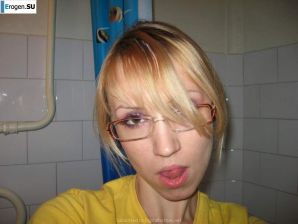 вечеринка студентов на хате. Эскиз 8