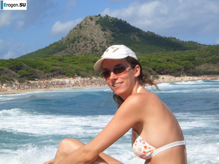 tans naked. Photo 12