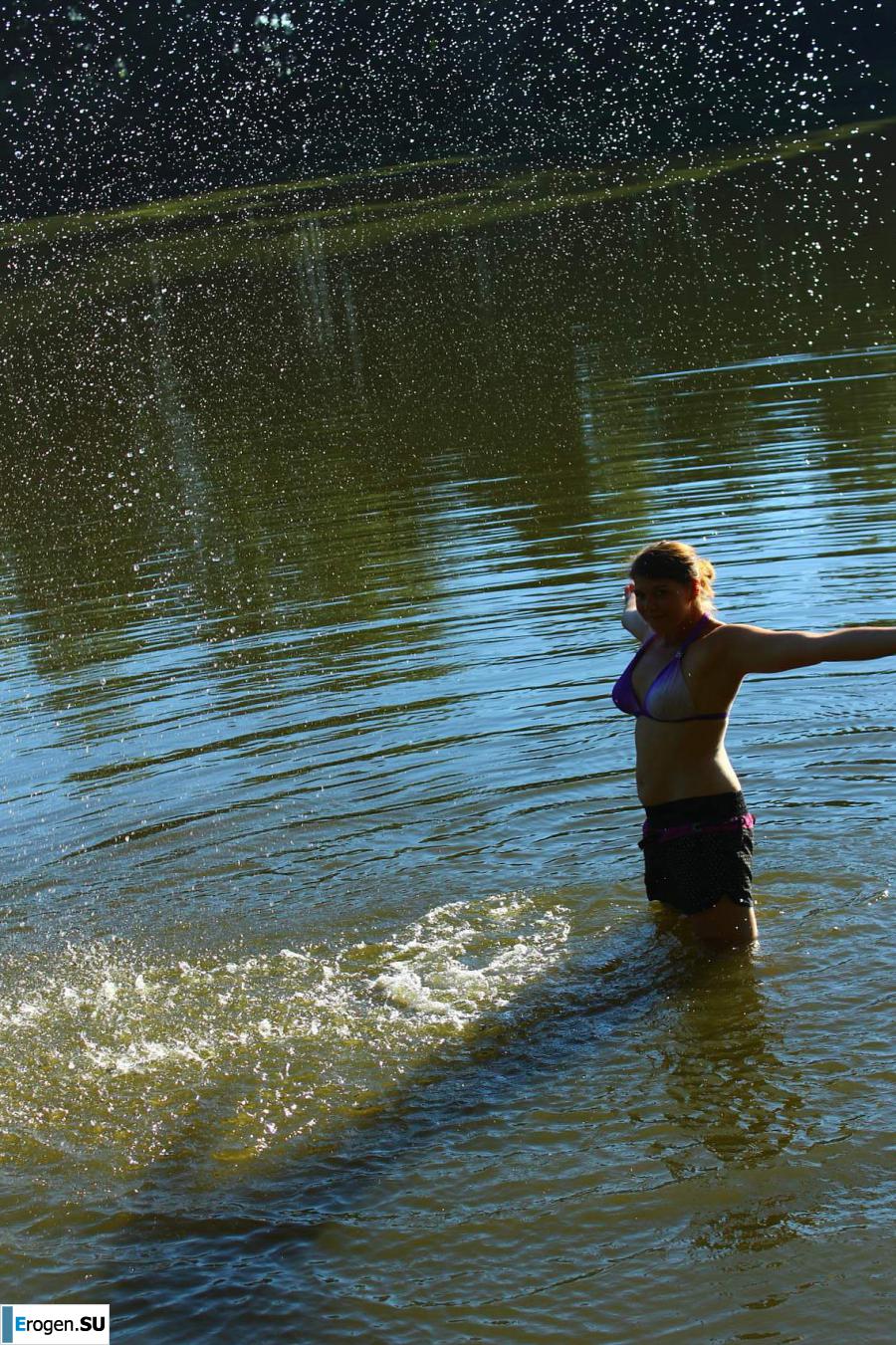 naked girls on the lake. Part 7. Photo 11