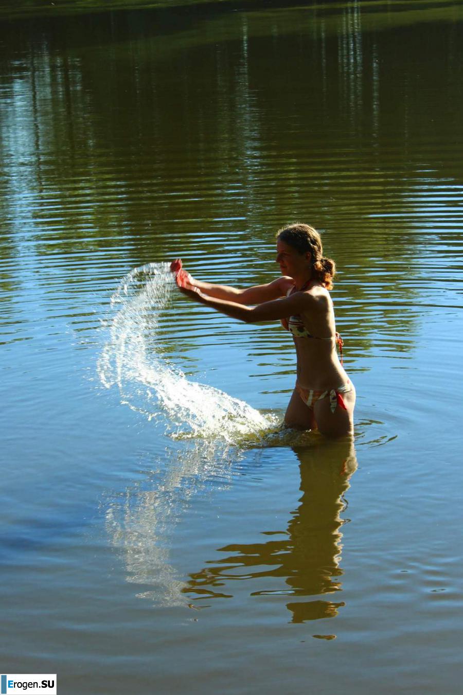 naked girls on the lake. Part 7. Photo 16
