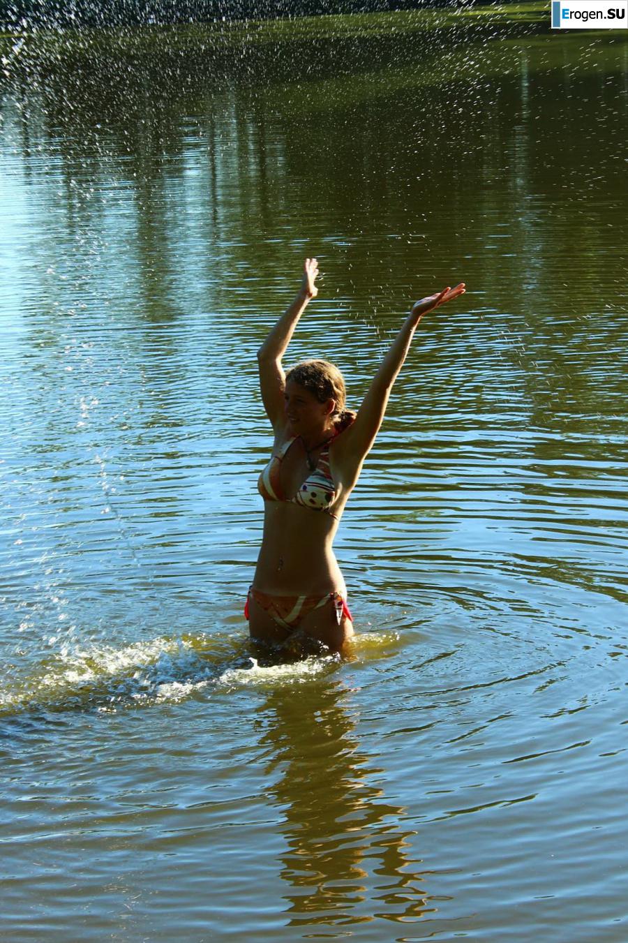 naked girls on the lake. Part 7. Photo 31