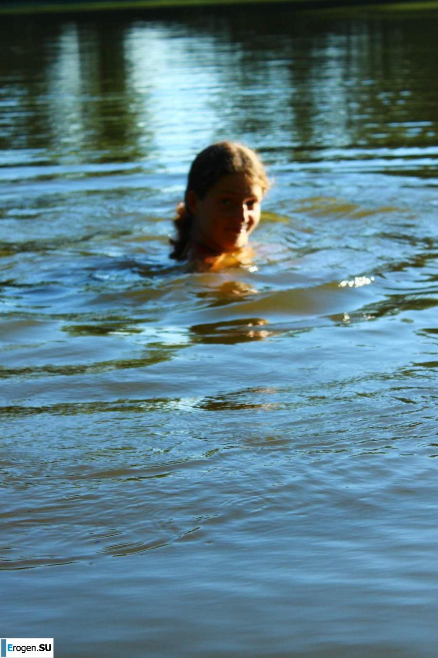 naked girls on the lake. Part 8. Photo 16