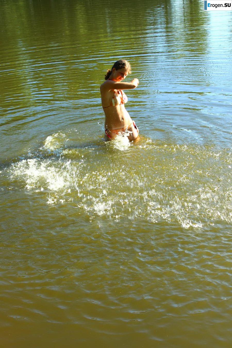 naked girls on the lake. Part 8. Photo 6