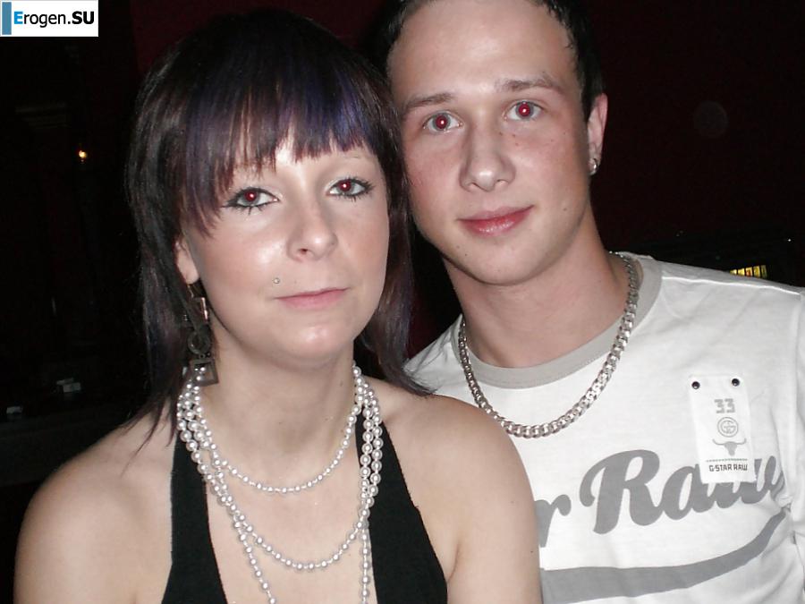 his chick. Photo 1