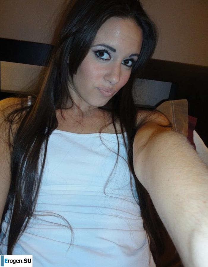 striptease in front of the mirror. Photo 47