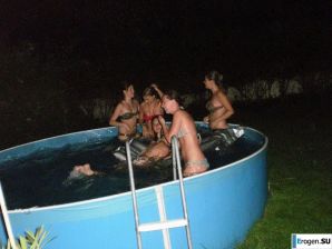 naked chicks in the pool. Thumb 9