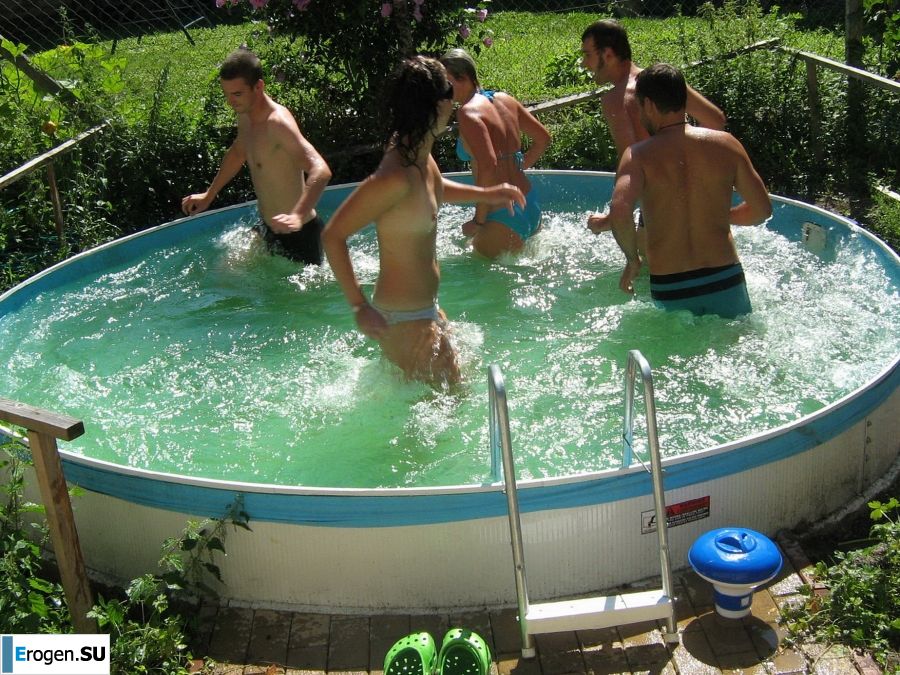 naked chicks in the pool. Part 2. Photo 8