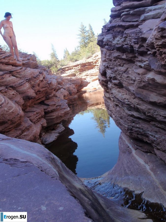 crazy girls in the canyon. Photo 18