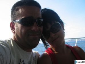 petite short-haired brunette on vacation. Part 2. Thumb 10