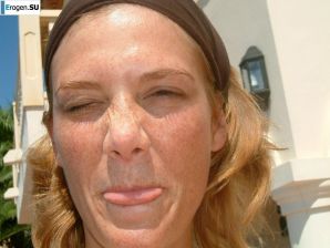girlfriends in a Greek hotel. Thumb 26