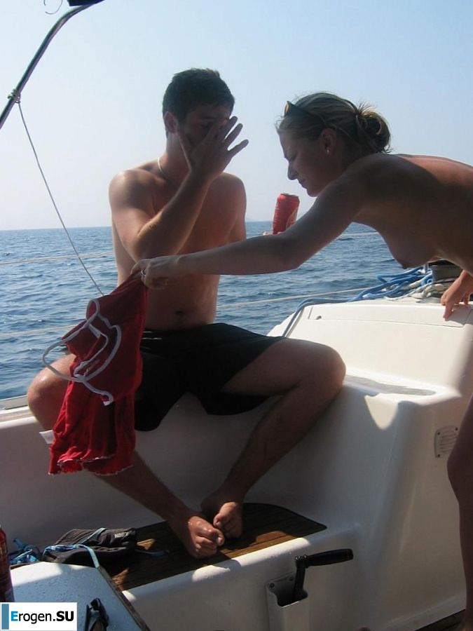 party with heifers on a yacht. Photo 7