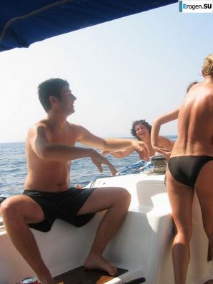 party with heifers on a yacht. Thumb 12