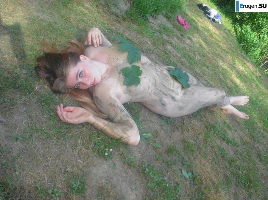 lesbians in the camp. Photo 12