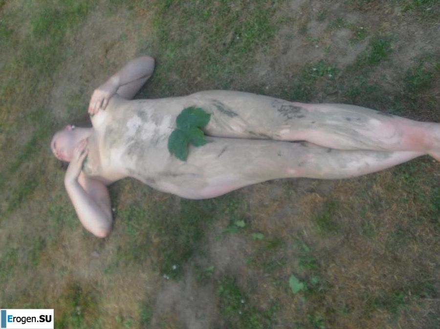 lesbians in the camp. Photo 17