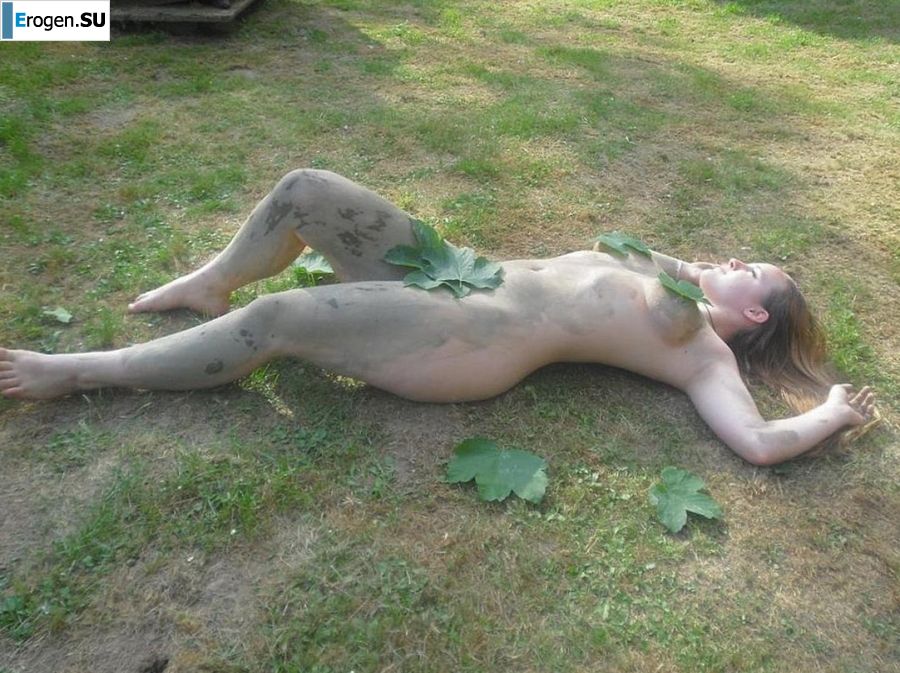 lesbians in the camp. Photo 27