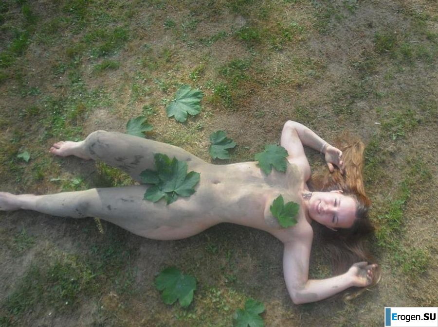 lesbians in the camp. Photo 28