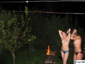 nudists in nature outside the city. Thumb 39