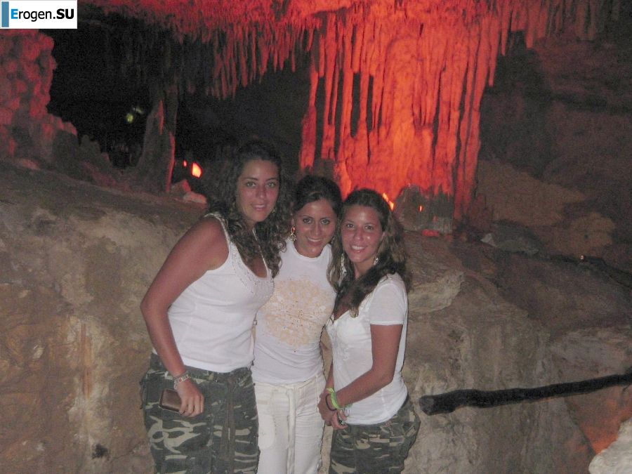 three lesbian girlfriends. Photo 13