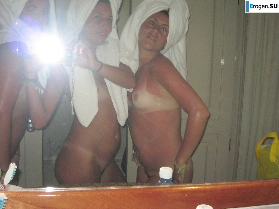 three lesbian girlfriends. Photo 7