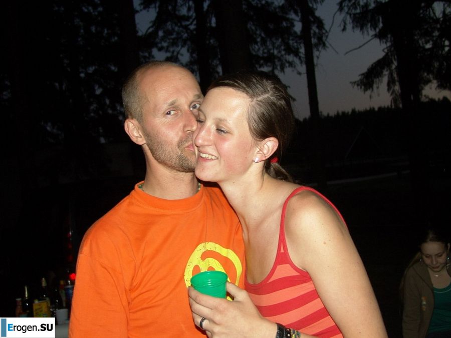 nudist on vacation with her boyfriend. Photo 3