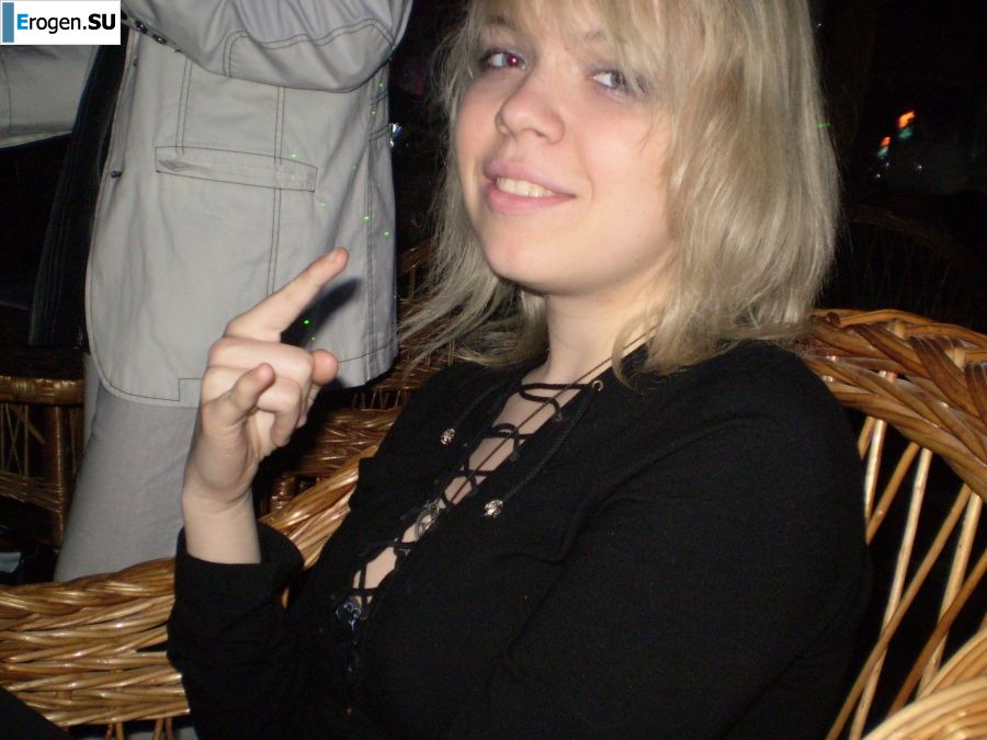 cute naked student gets high. Photo 27