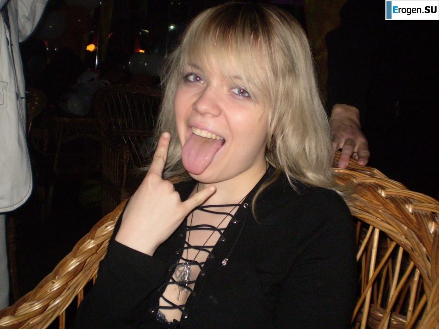 cute naked student gets high. Photo 29
