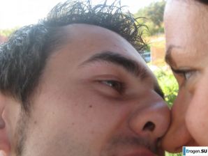 a young couple hanging out without panties. Thumb 2
