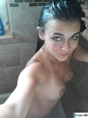 first-year student selfies. Thumb 2