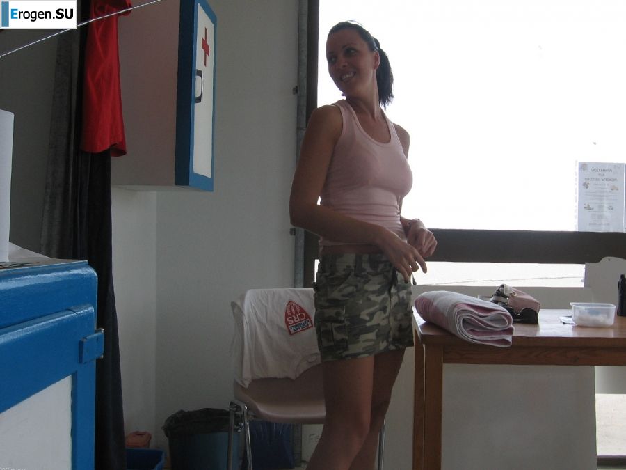 sexy baby lifeguard on the beach. Photo 15
