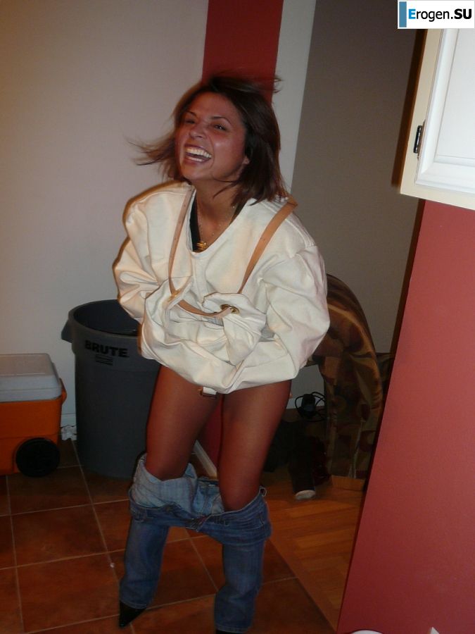 lecherous orgy in a country mansion. Photo 21