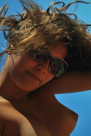 beach nudism and several girlfriends. Part 4. Thumb 3