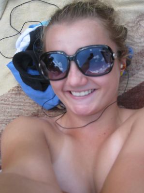 boobs somewhere in a tourist camp. Thumb 16