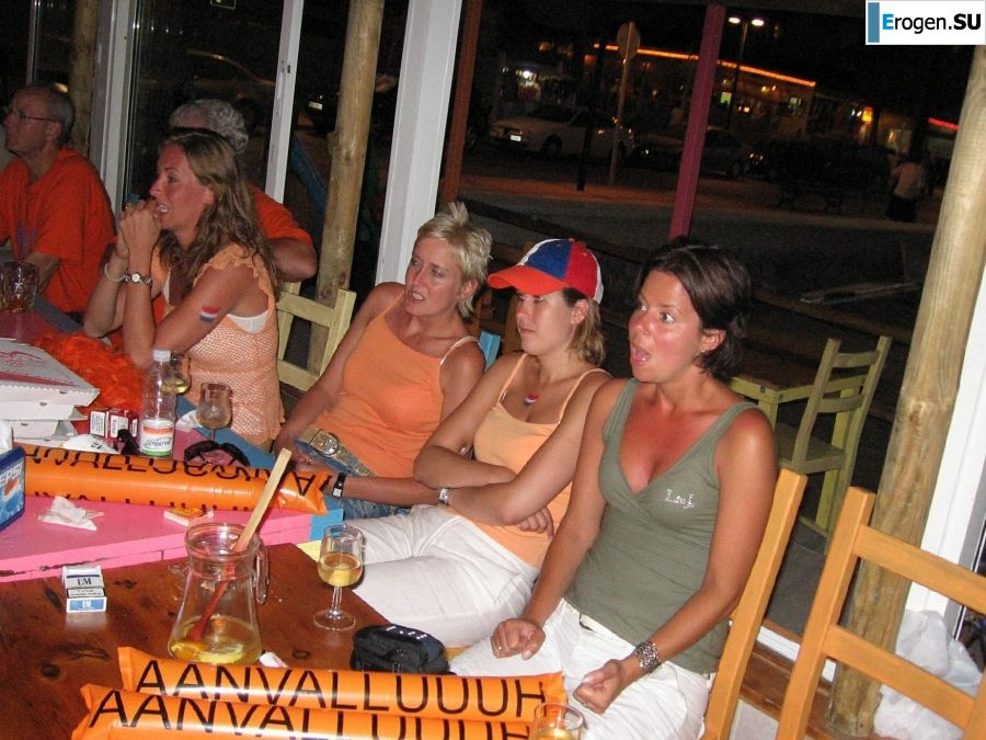 girls are only topless friends. Part 2. Photo 20