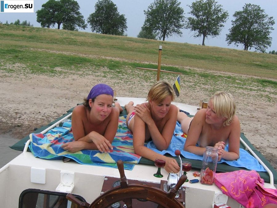 girls are only topless friends. Part 2. Photo 34
